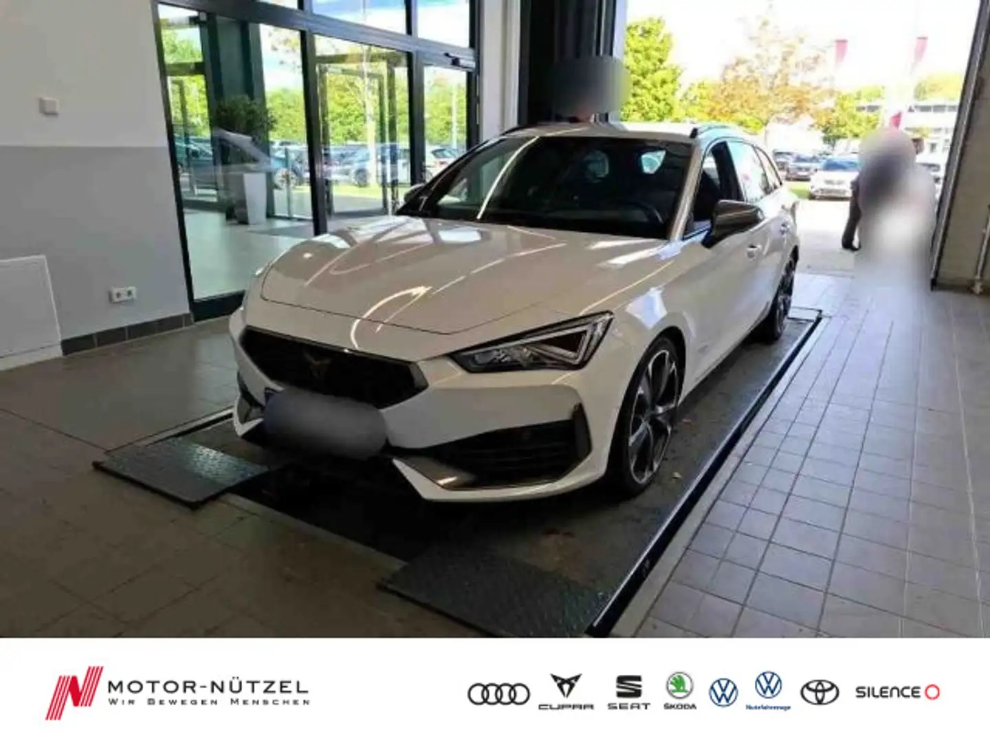CUPRA Leon ST VZ 2.0 TSI DSG LED+NAVI+ACC+SHZ+PDC+RFK Weiß - 1