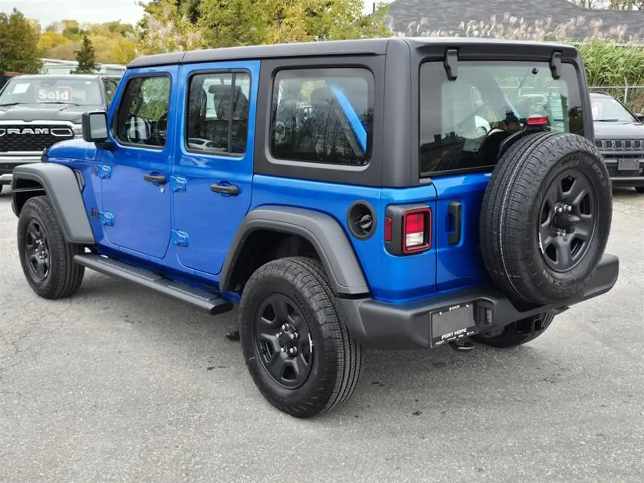 Jeep Wrangler снимка Jeep Wrangler