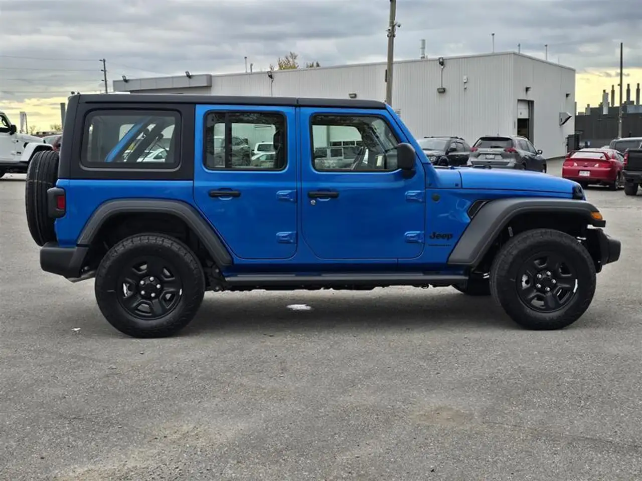 Jeep Wrangler снимка Jeep Wrangler