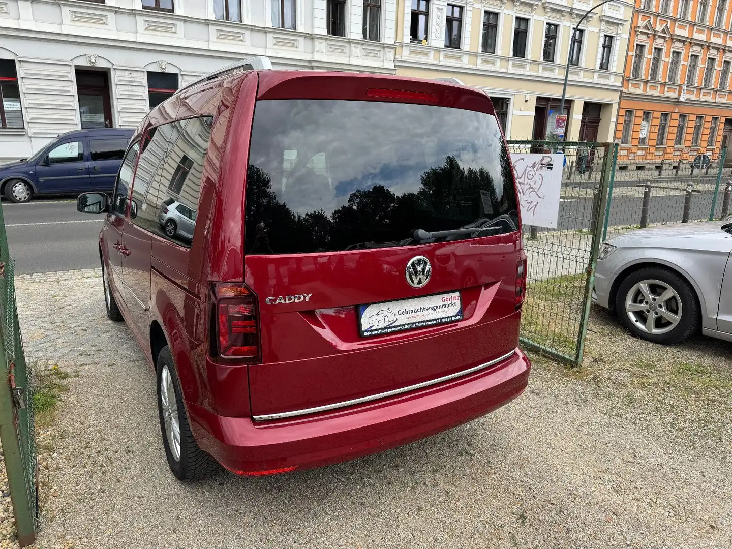 Volkswagen Caddy Highline BMT Navi Led Alcantara - 2