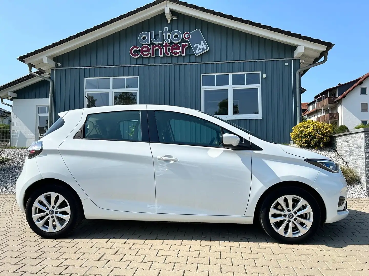 Renault ZOE Experience°52 kWh°Winterpaket°1.Hand°LED°PDC Weiß - 2