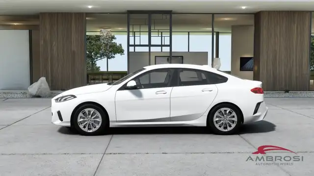 BMW 2 Series view 3