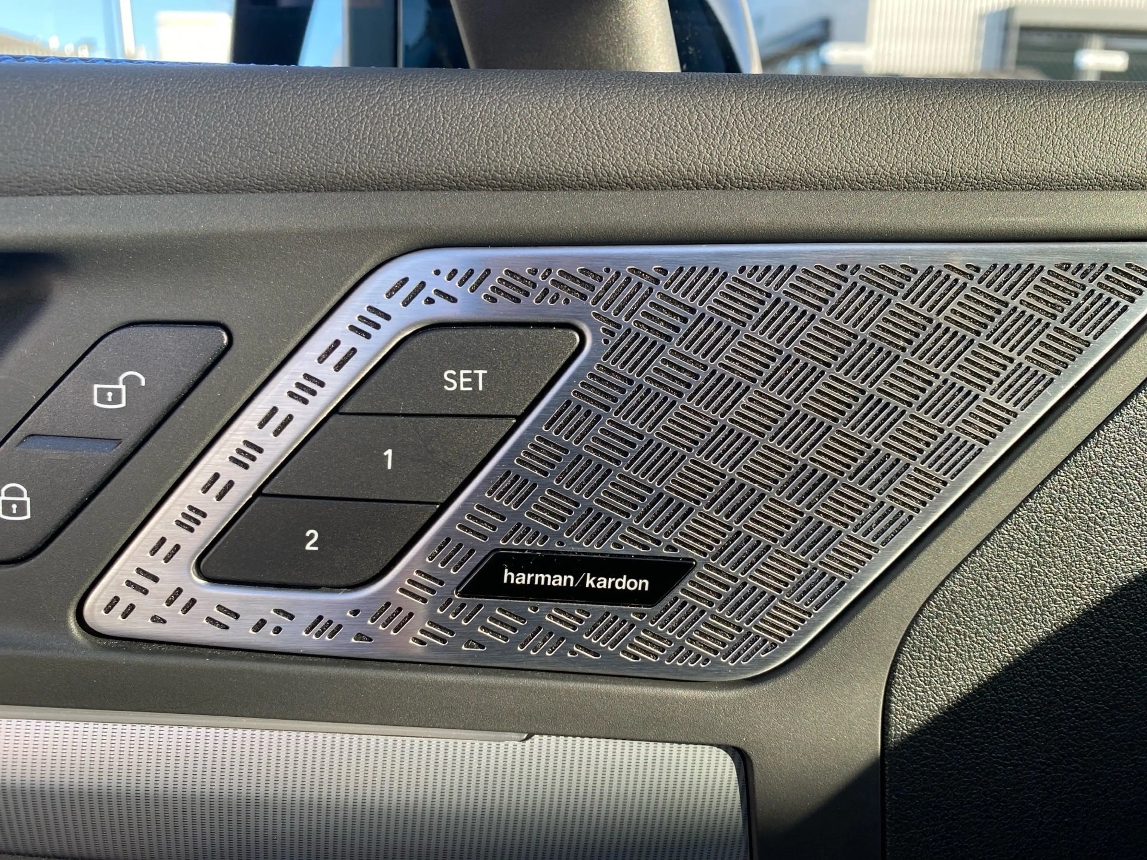BMW 230 e xDrive Active Tourer — photo 14