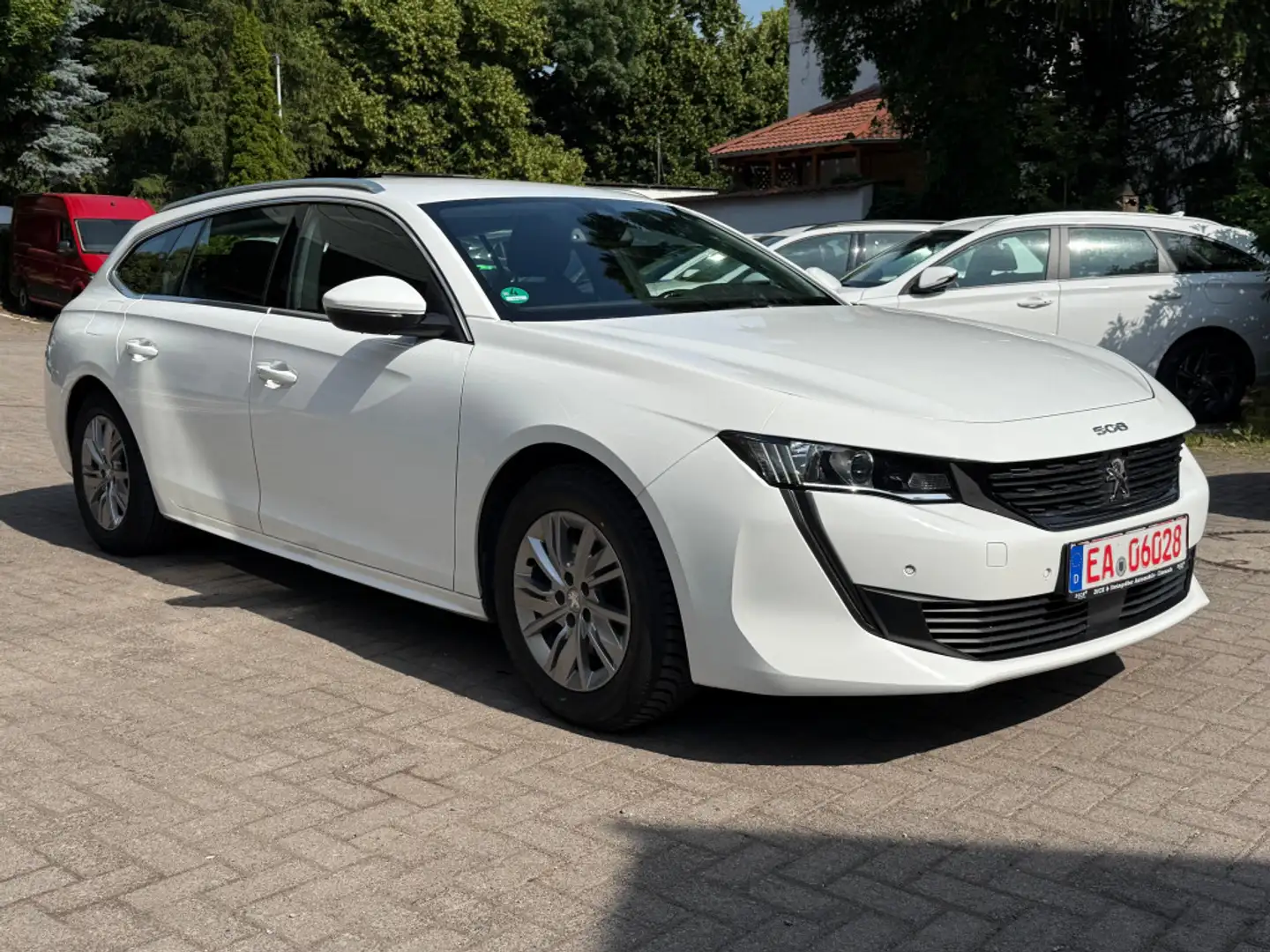 Peugeot 508 1.5 Blue-HDI Active NAV+SHZ+KAM180°+TEMP+MFL Weiß - 1