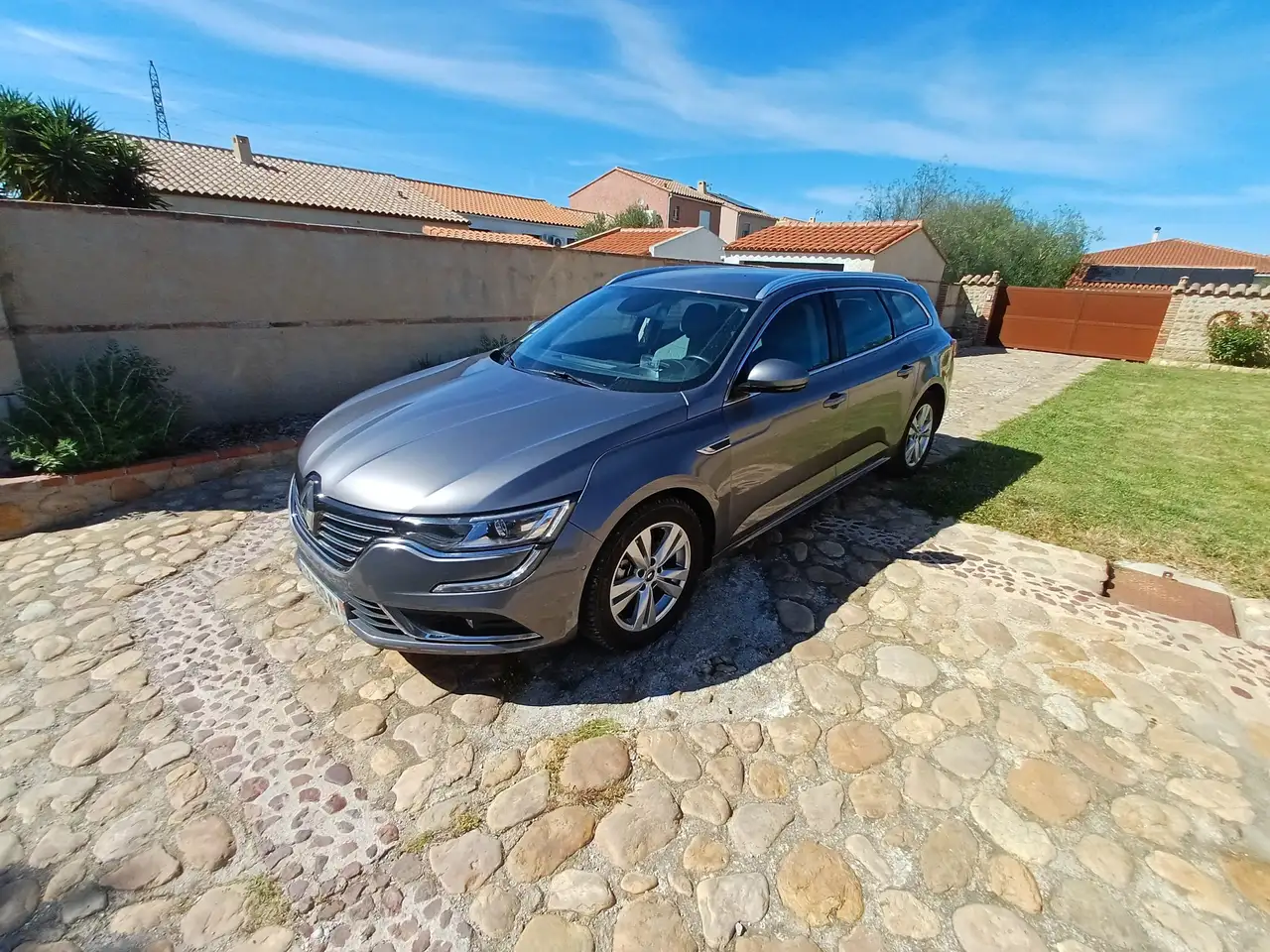 Renault Talisman Estate dCi 110 Energy EDC Limited