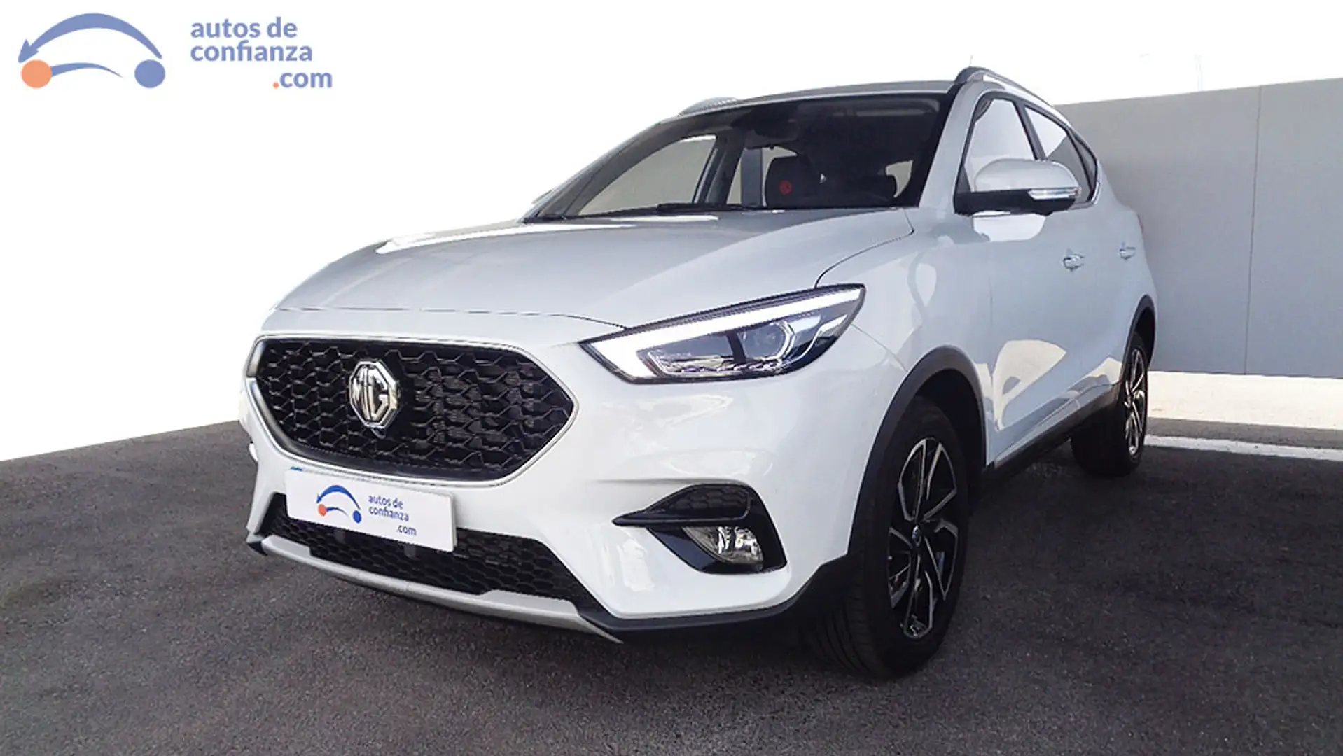MG ZS 1.5 LUXURY - 1