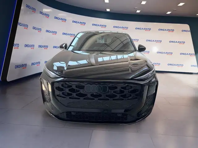 Audi Q3 view 2