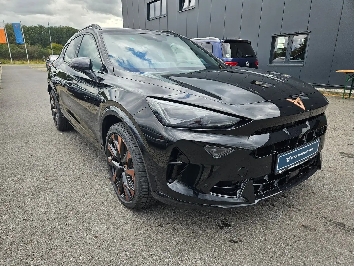 CUPRA Formentor VZ 2.0 TSI DSG 4Drive*Navi*LED*AHK* Schwarz - 1