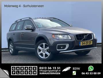 2.4 D5 185pk AWD Momentum Leer Clima Cruise Trekha