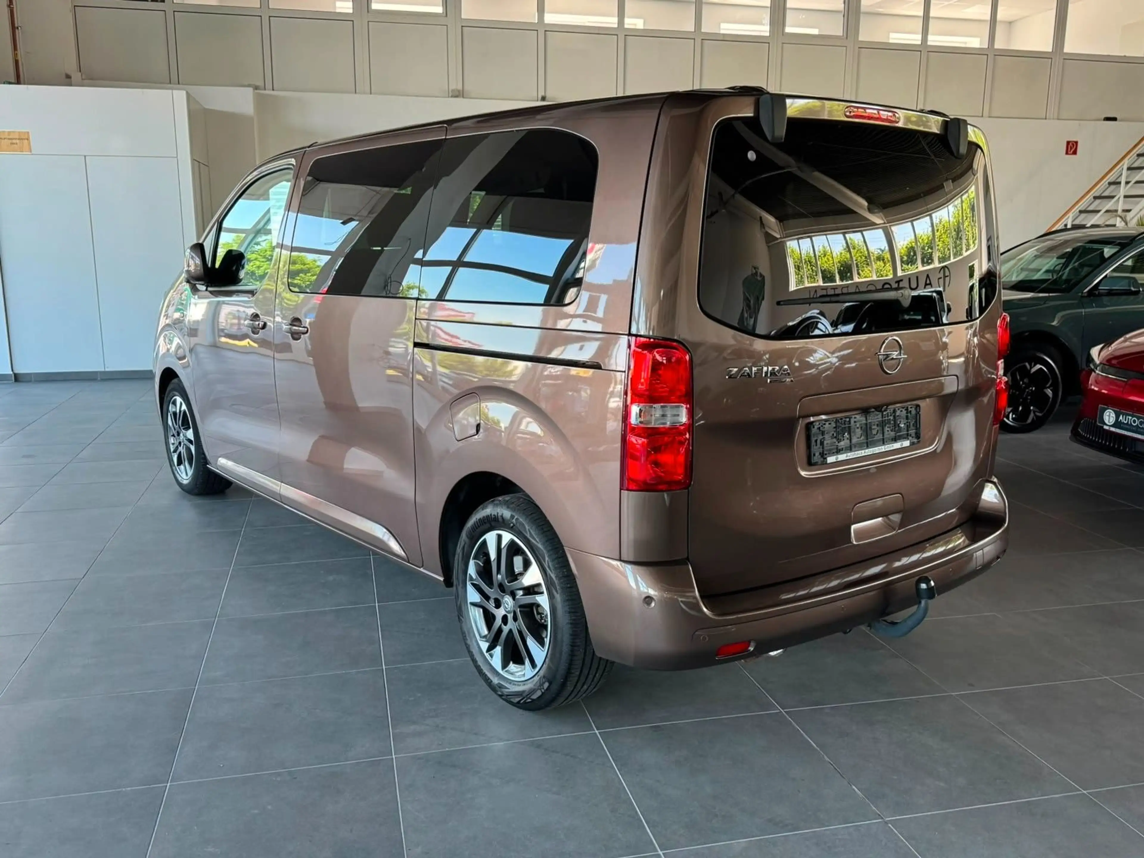 Opel Zafira Life Elegance M*L2*Leder*Navi*AHK.Pa.Dach — photo 4