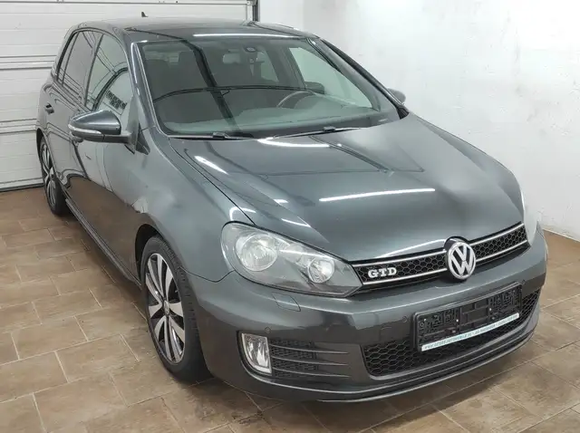 Volkswagen Golf GTD 2.0 TDI KLIMAA NAVI TEMP BC SHZ PDC AHK 6-GANG TEMP BC