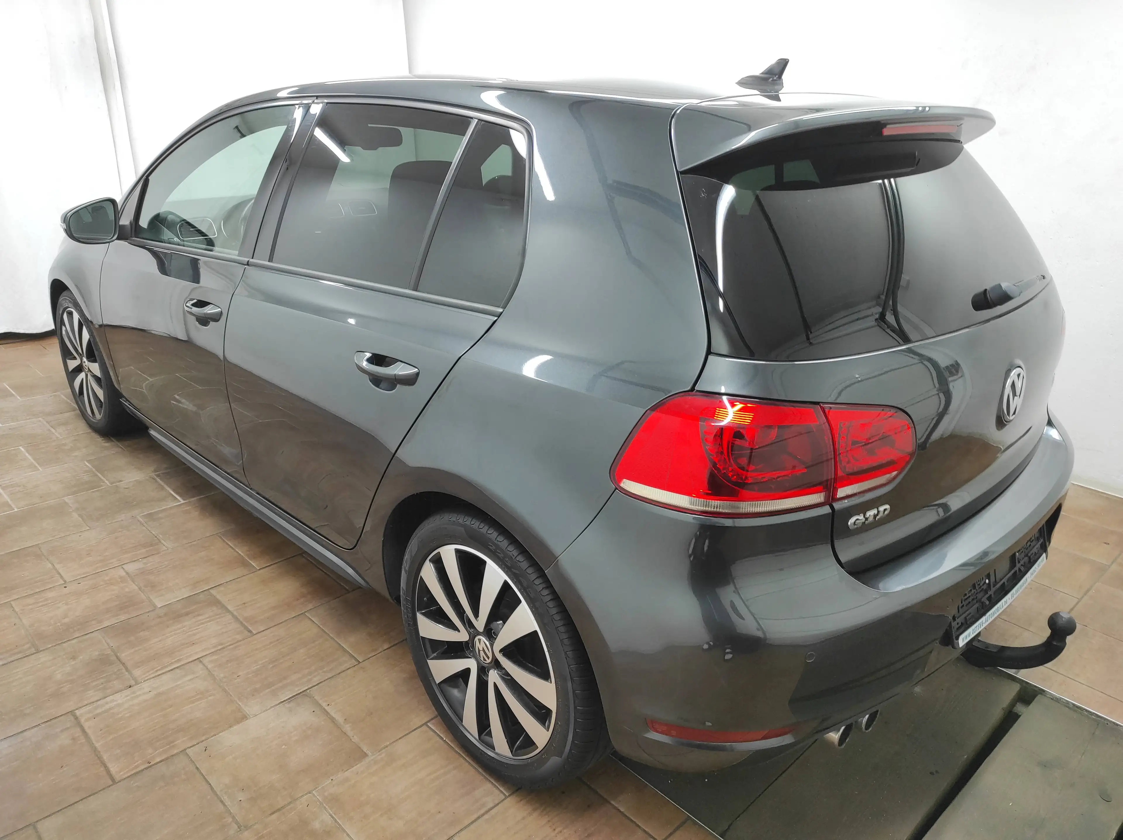 Volkswagen Golf GTD 2.0 TDI KLIMAA NAVI TEMP BC SHZ PDC AHK 6-GANG TEMP BC — photo 6