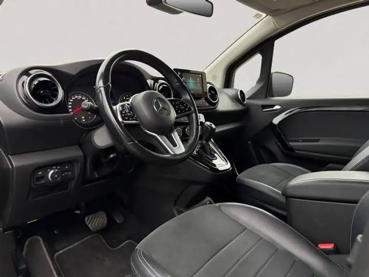 Mercedes-Benz Clase C 2022, foto 8