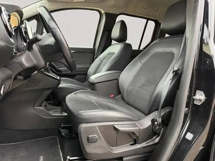 Mercedes-Benz Clase C 2022, foto 11