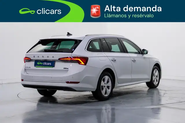 Skoda Octavia view 5