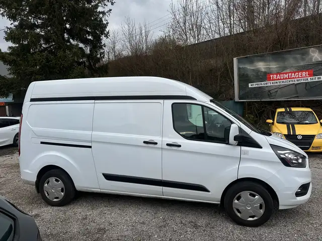 Ford Transit Custom view 7