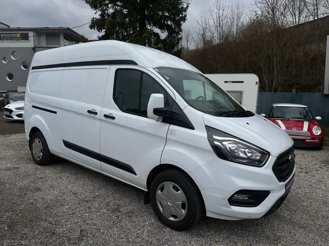 Ford Transit Custom view 8