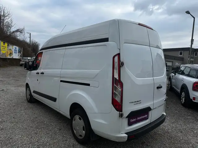 Ford Transit Custom view 5