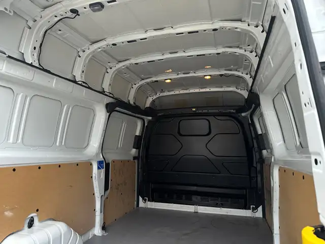 Ford Transit Custom view 14