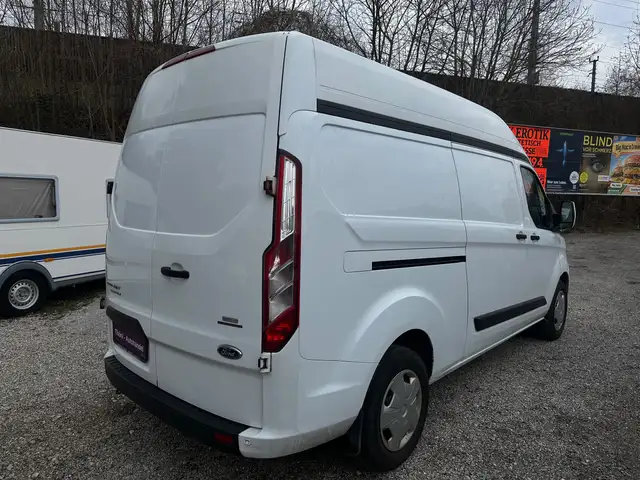 Ford Transit Custom view 6