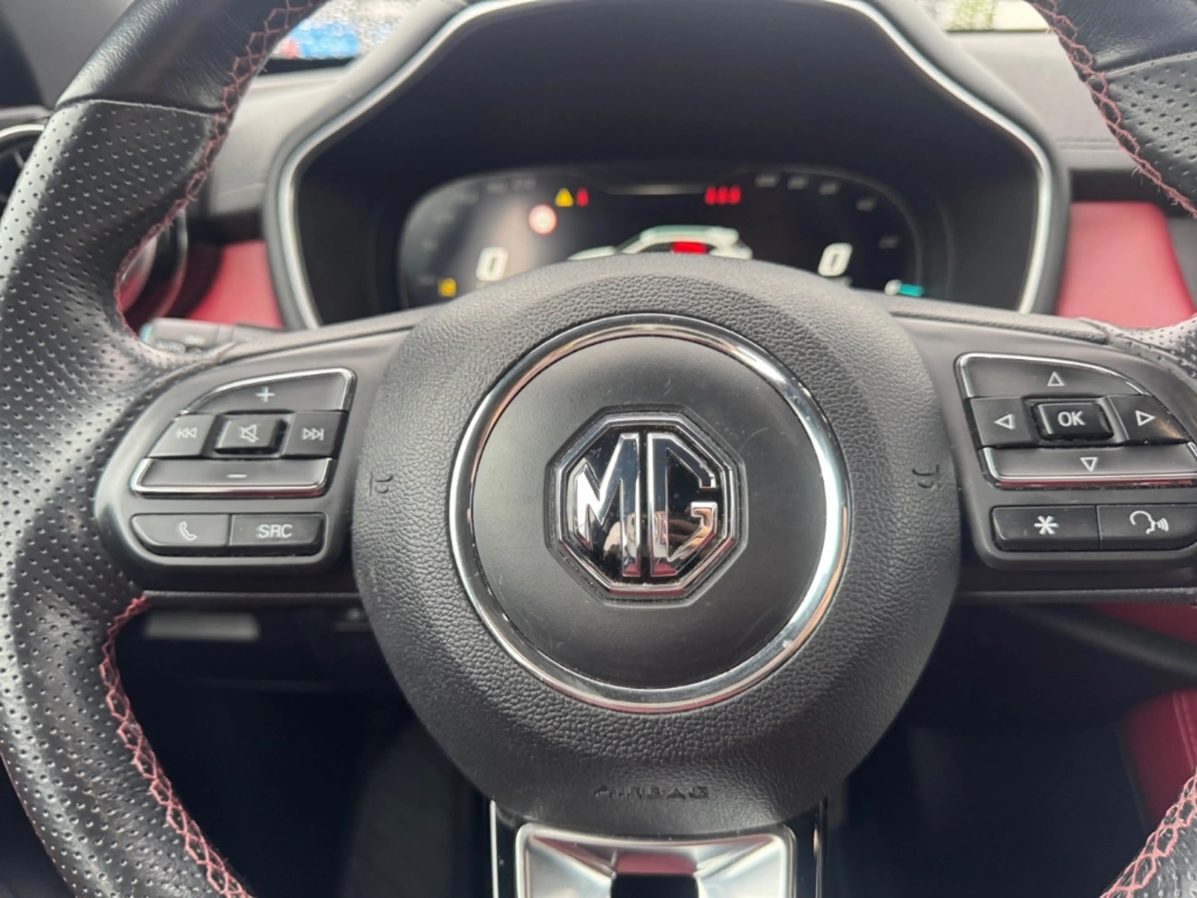 MG EHS Luxury *Pano*ACC*LED*360°*KEYLESS*VIRTUAL* — photo 12