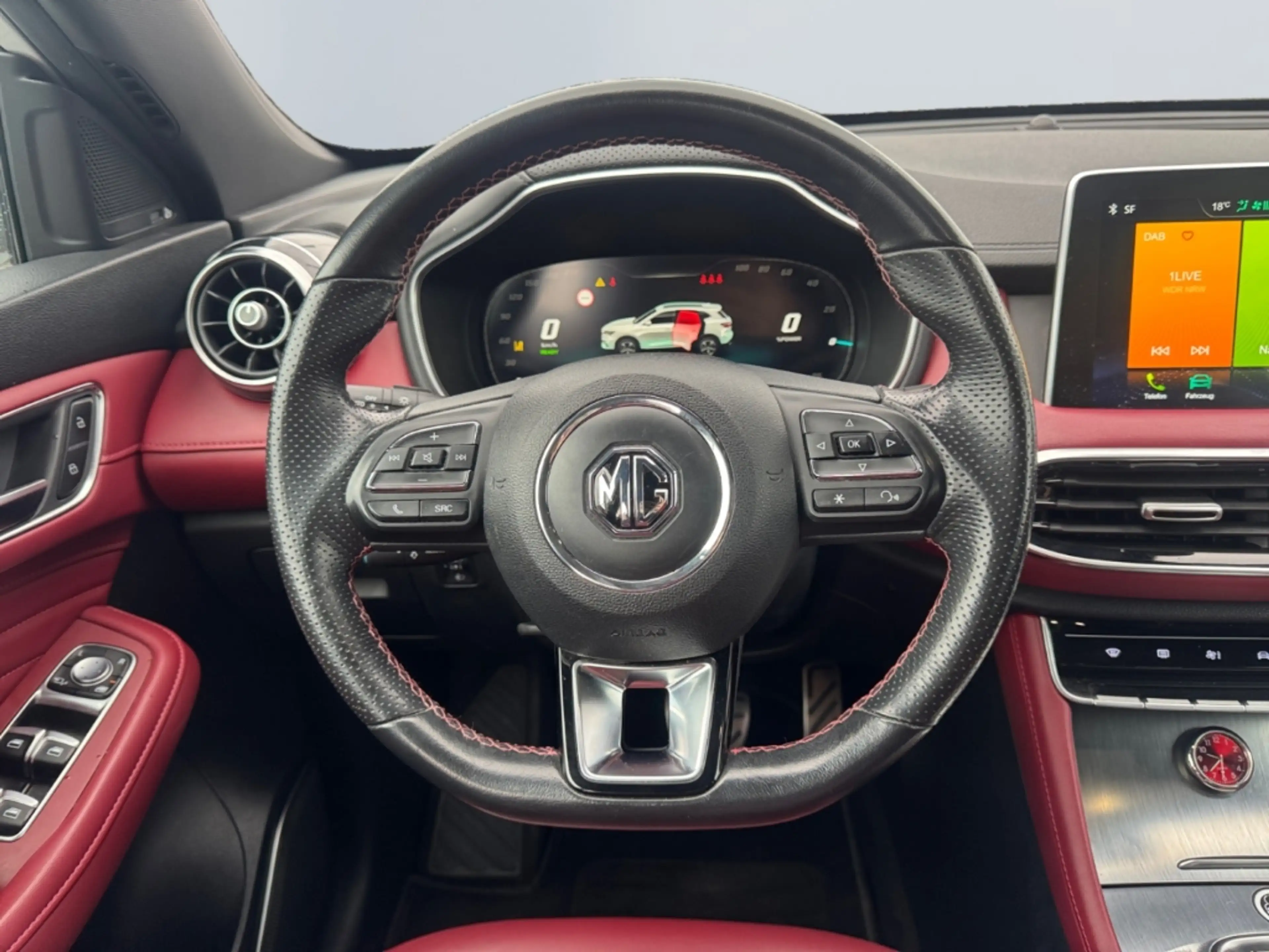 MG EHS Luxury *Pano*ACC*LED*360°*KEYLESS*VIRTUAL* — photo 11