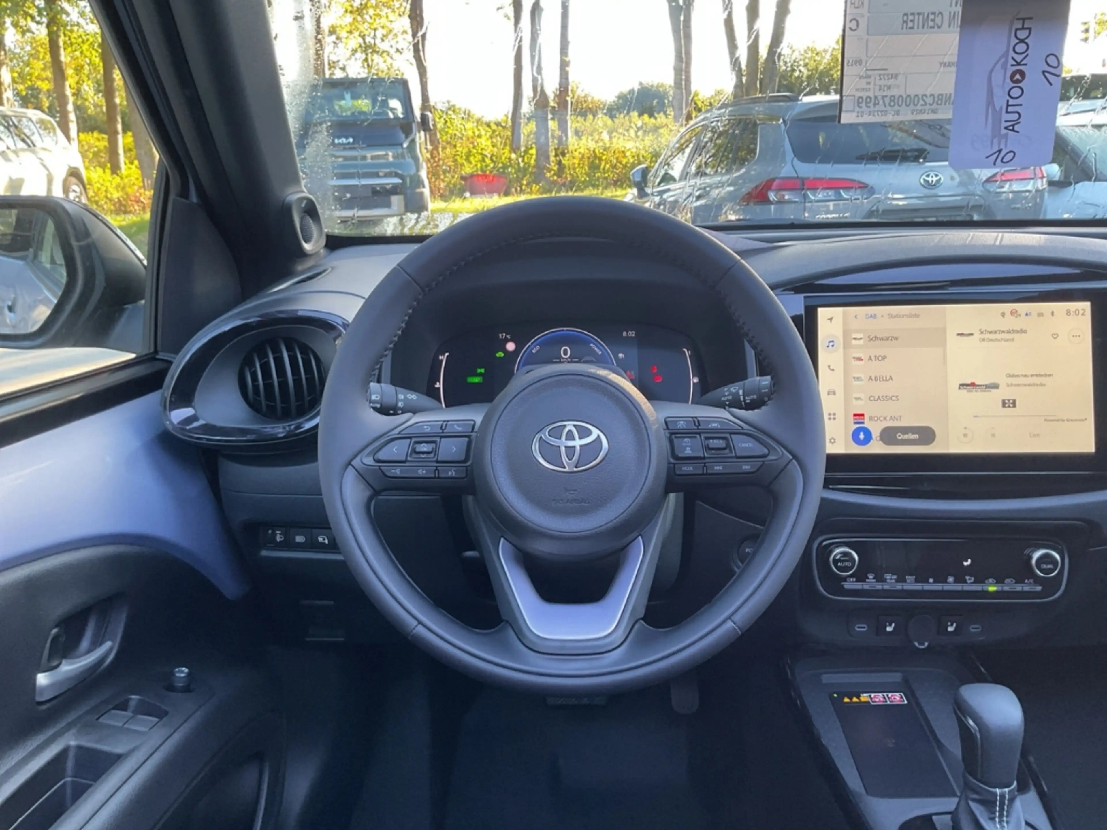 Toyota Aygo X Hybrid Lounge JBL LED Apple CarPlay Android Auto M — photo 13