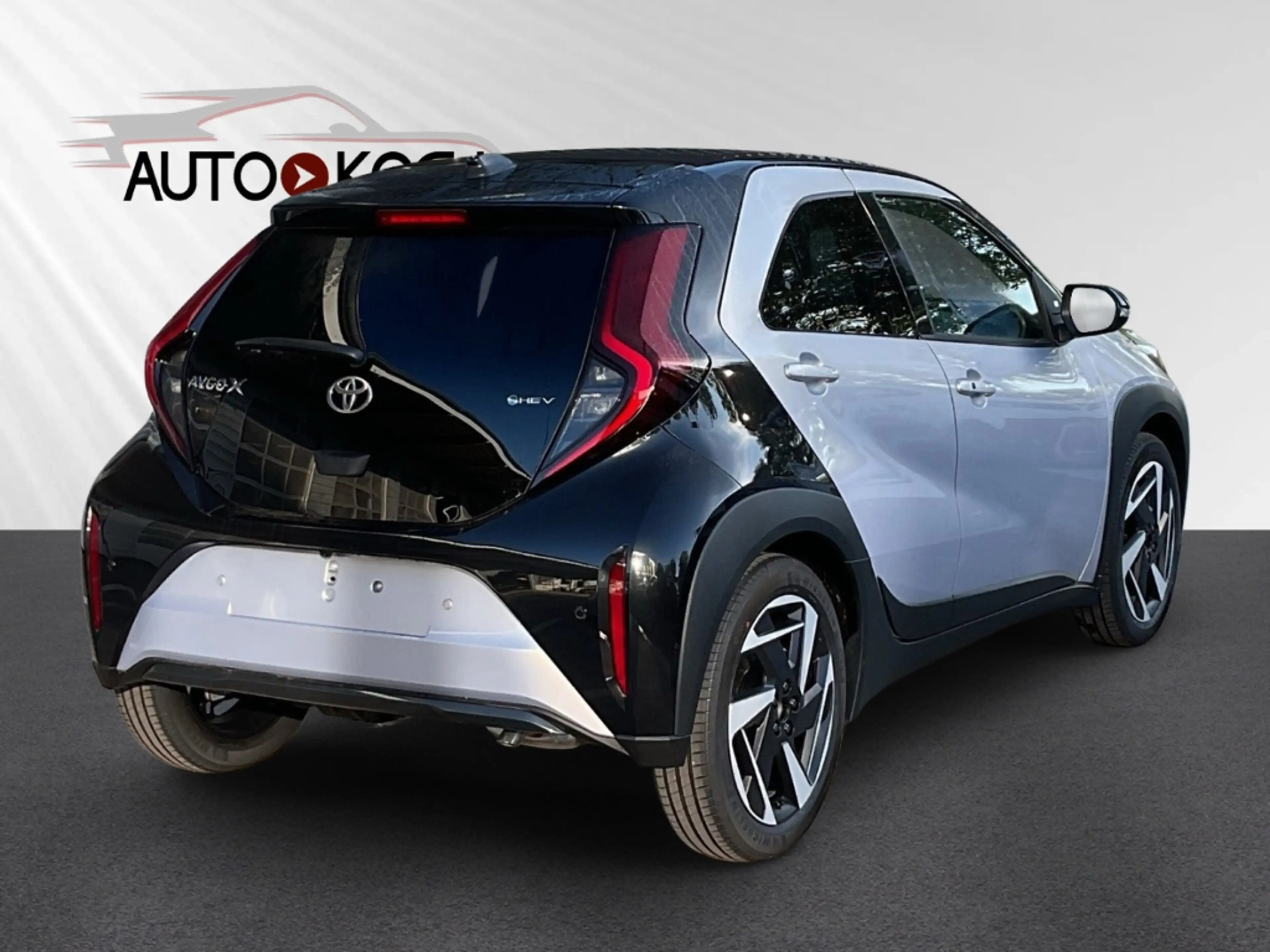 Toyota Aygo X Hybrid Lounge JBL LED Apple CarPlay Android Auto M — photo 5