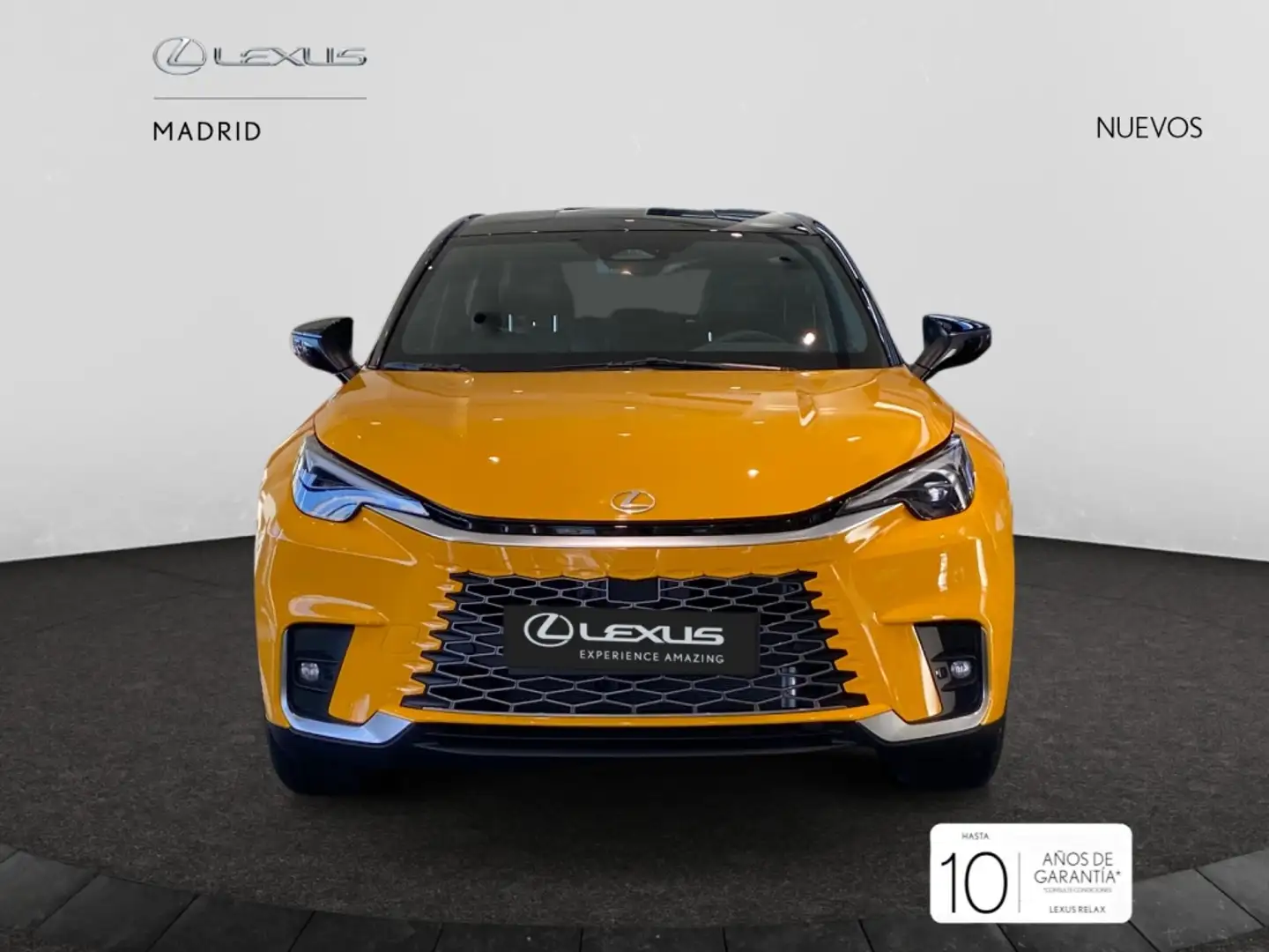 Lexus LBX Cool Giallo - 1
