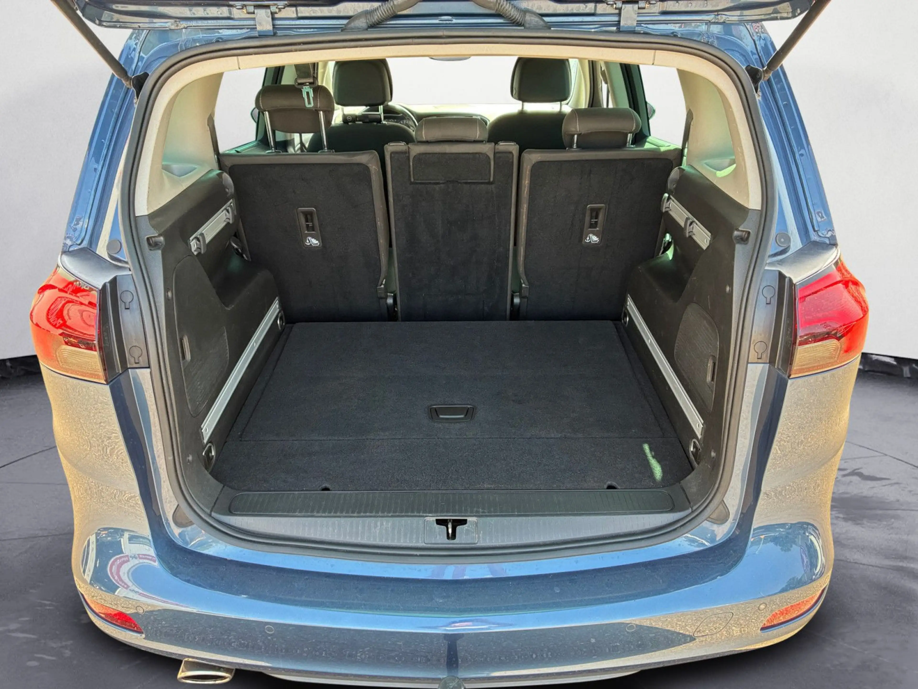 Opel Zafira AHK*LHZ*SHZ*PDC*KAMERA*KLIMA*TEMPOMAT*NAV — photo 14