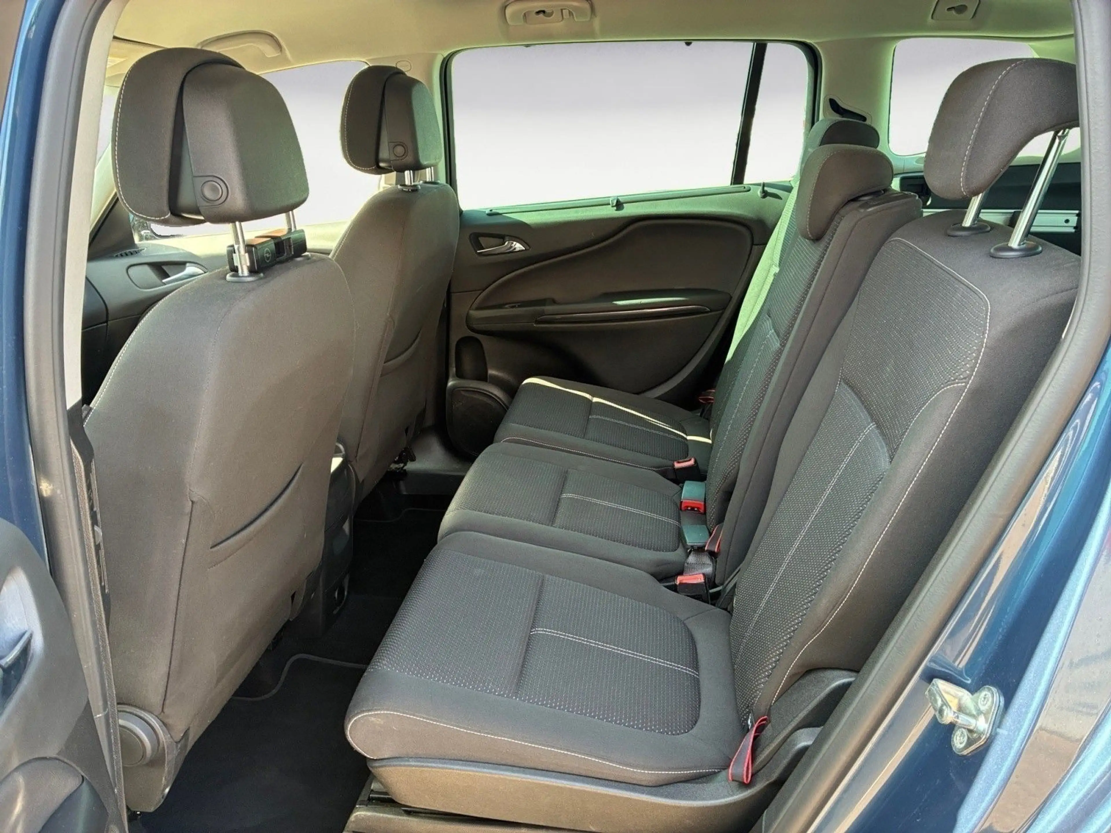 Opel Zafira AHK*LHZ*SHZ*PDC*KAMERA*KLIMA*TEMPOMAT*NAV — photo 13