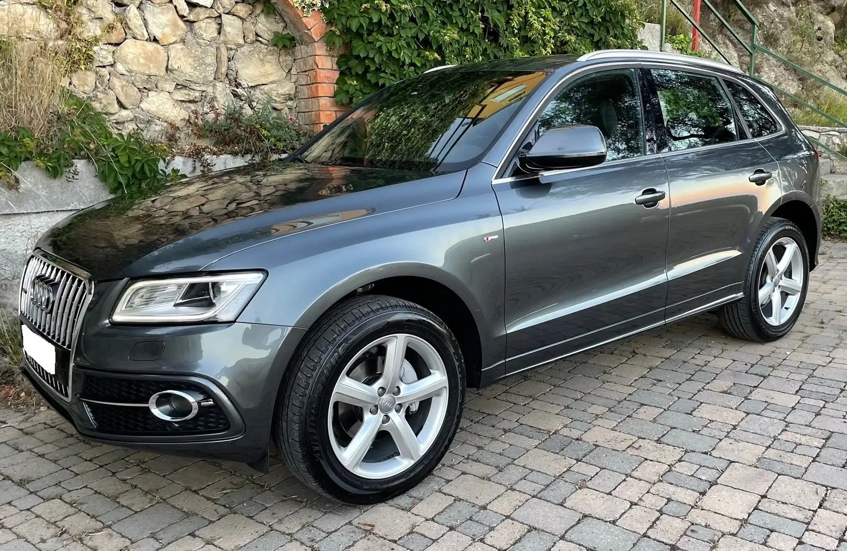 Audi Q5 2.0 TDI 190 Quattro S Line S tronic 7 ***VENDU*** Gris - 1