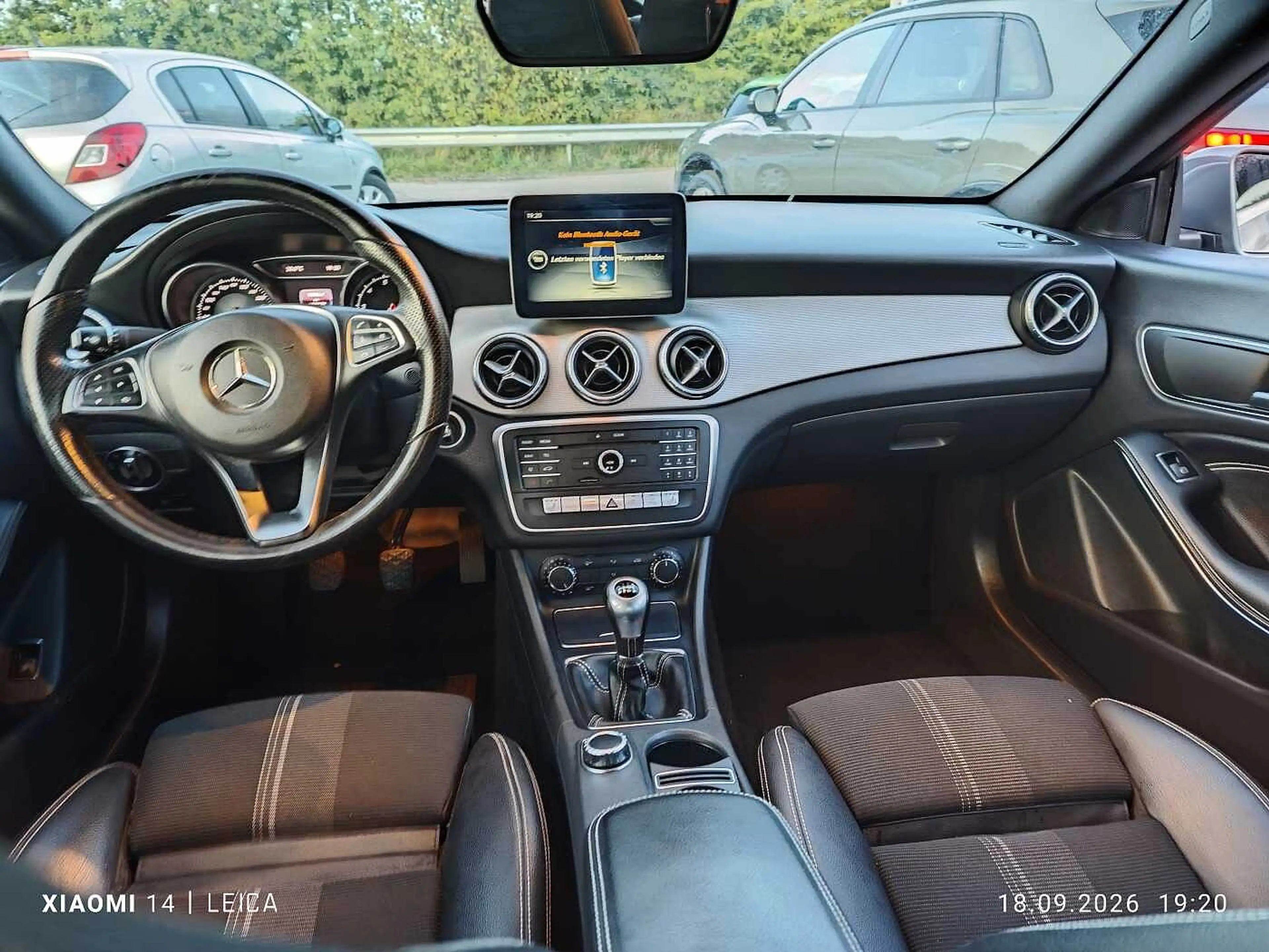 Mercedes-Benz CLA 180 Urban — photo 12