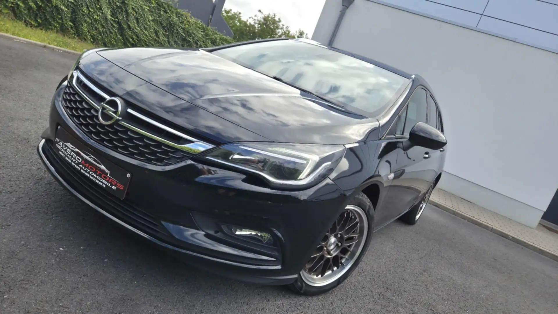 Opel Astra Astra tourer 1.6Cdti / EURO6b/ GARANTIE 12 MOIS Noir - 1