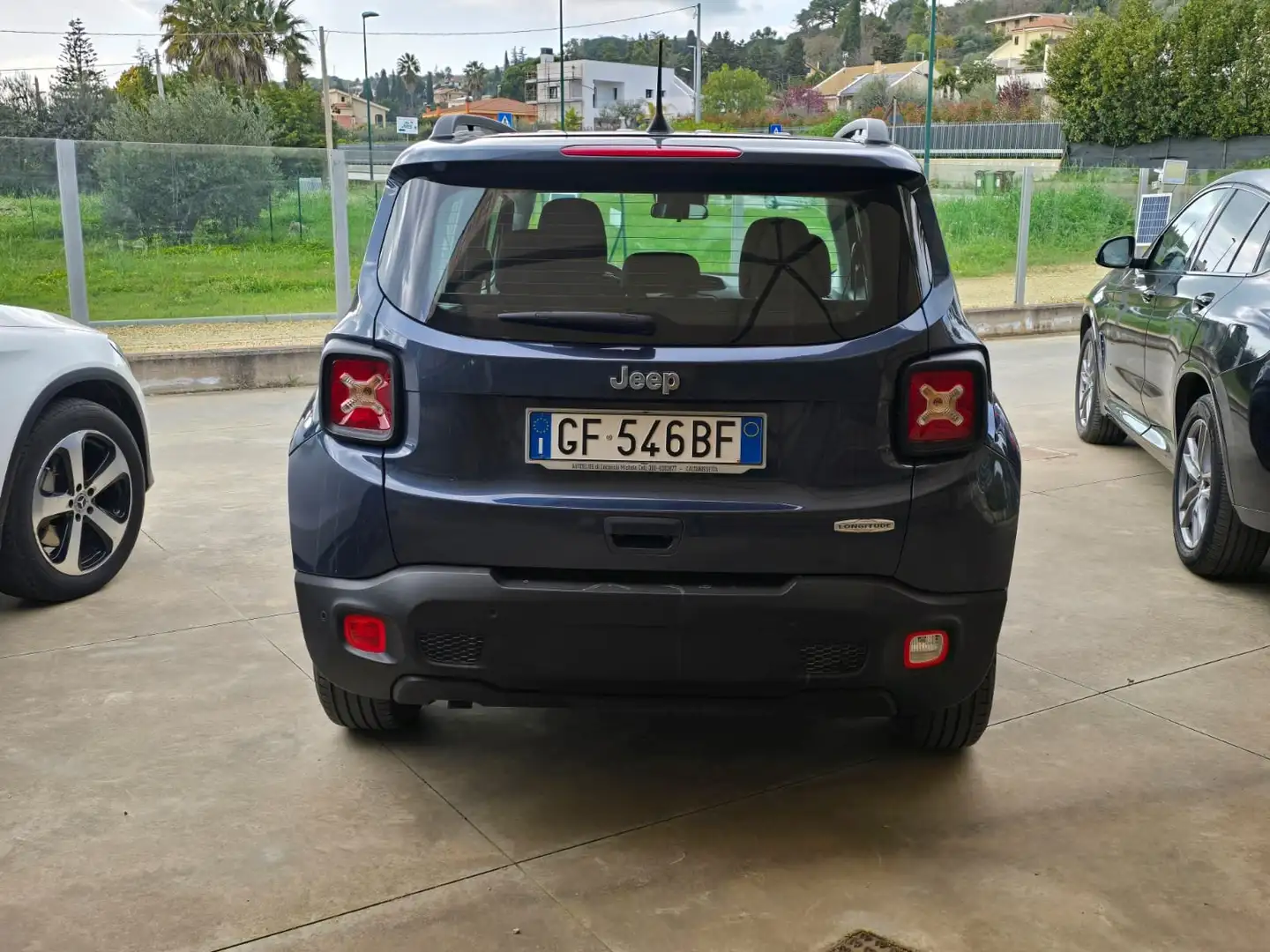 Jeep Wagoneer 1.6 Multijet longitude 130cv Niebieski - 1