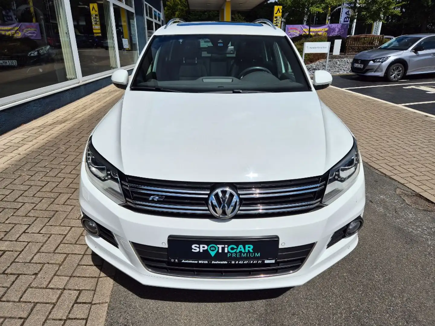 Volkswagen Tiguan 2.0 TSI 4M DSG R-Line LEDER+NAVI+PANO+AHK Weiß - 2