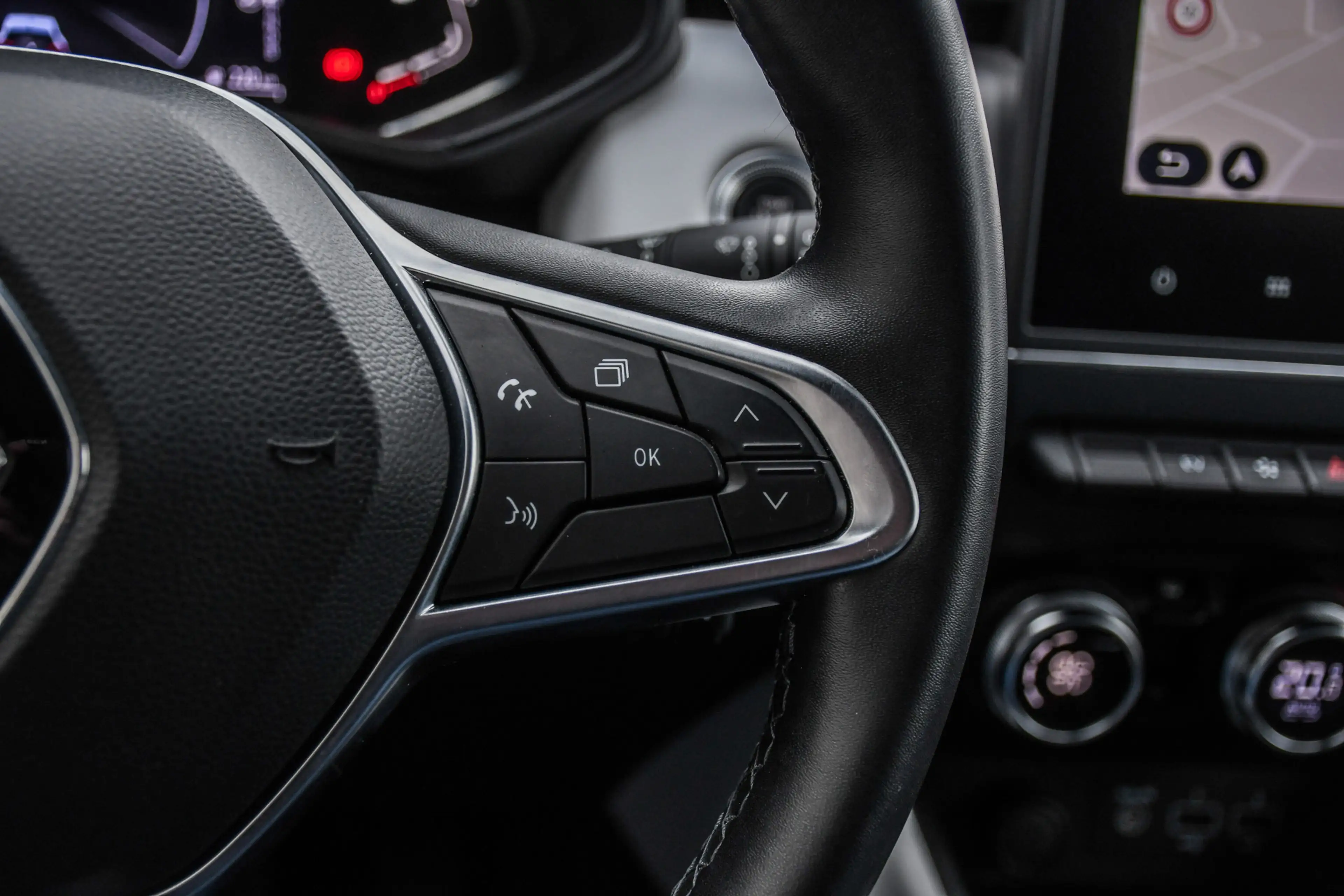 Renault Clio 1.6 E-Tech Full Hybrid 145 Techno — photo 11