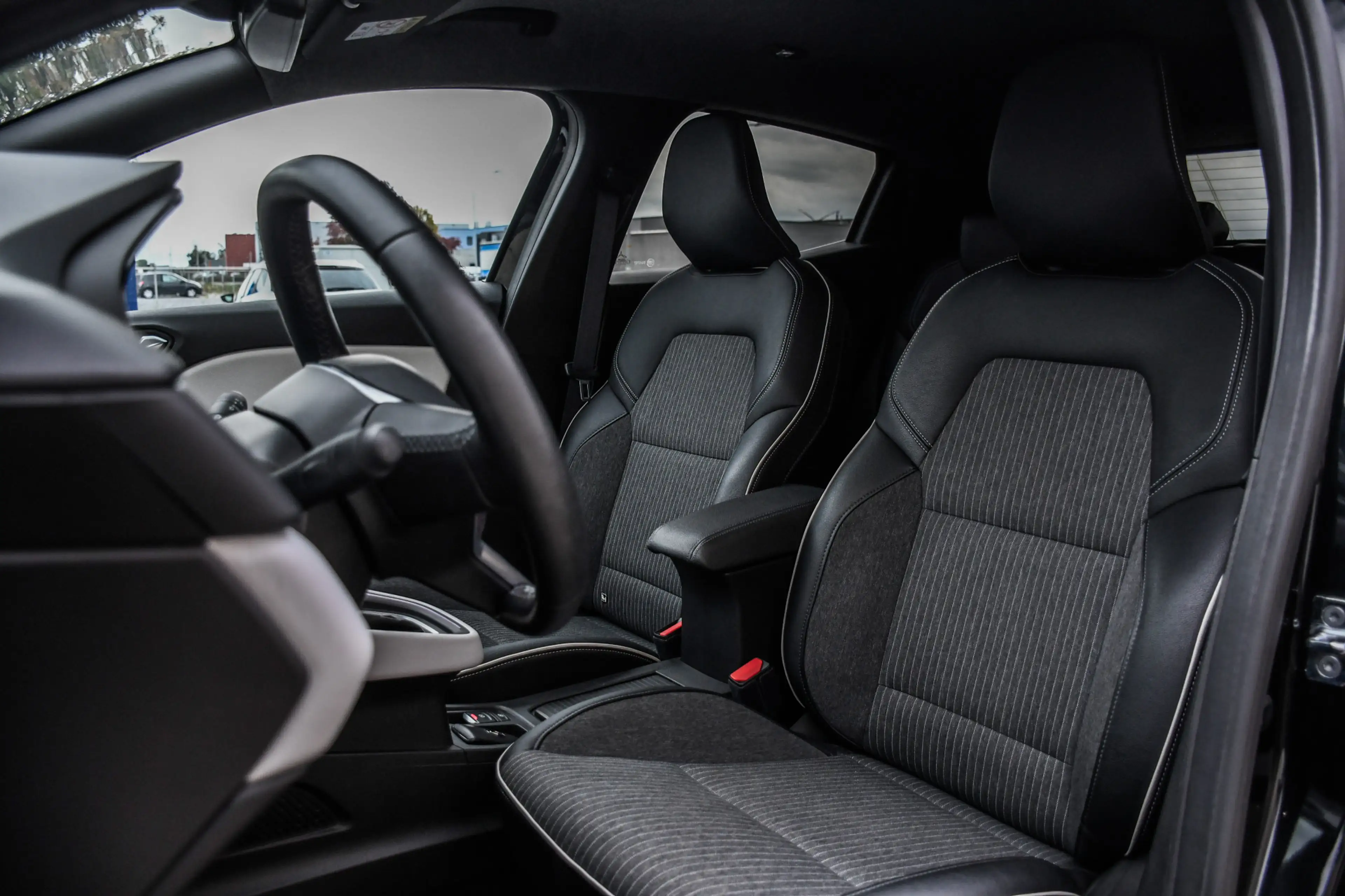 Renault Clio 1.6 E-Tech Full Hybrid 145 Techno — photo 6