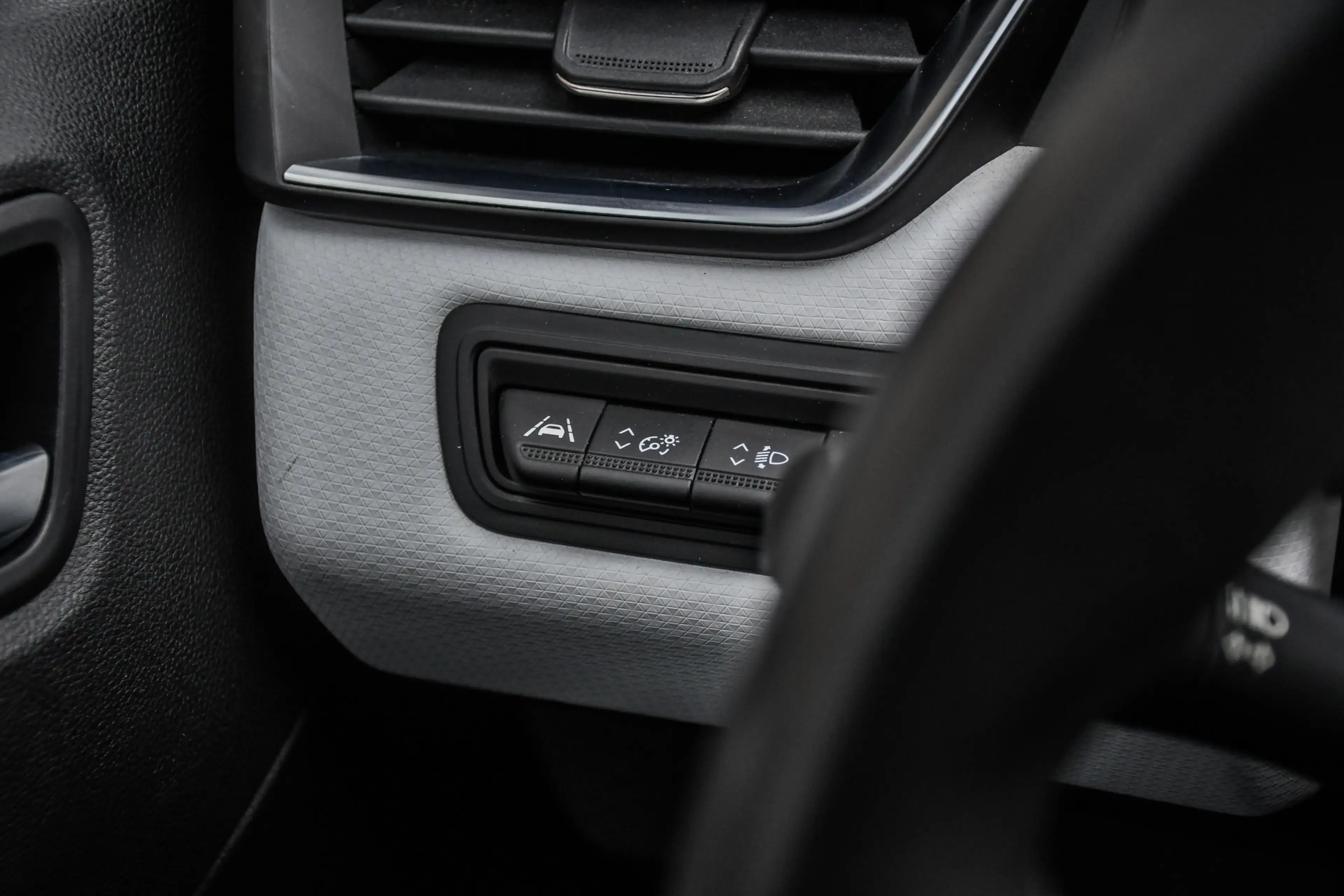Renault Clio 1.6 E-Tech Full Hybrid 145 Techno — photo 12