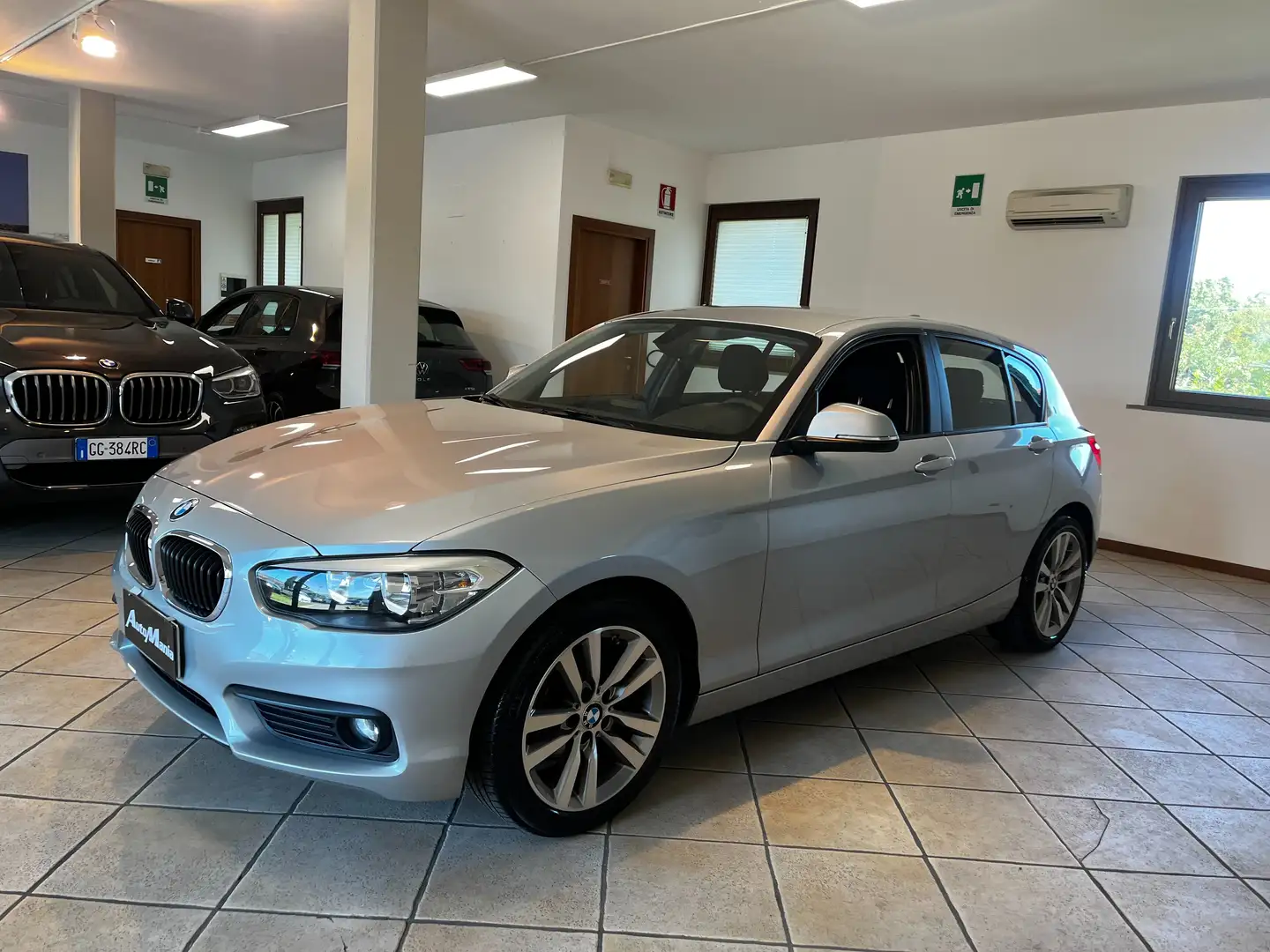 BMW 116 116d Sport 5p Argent - 1