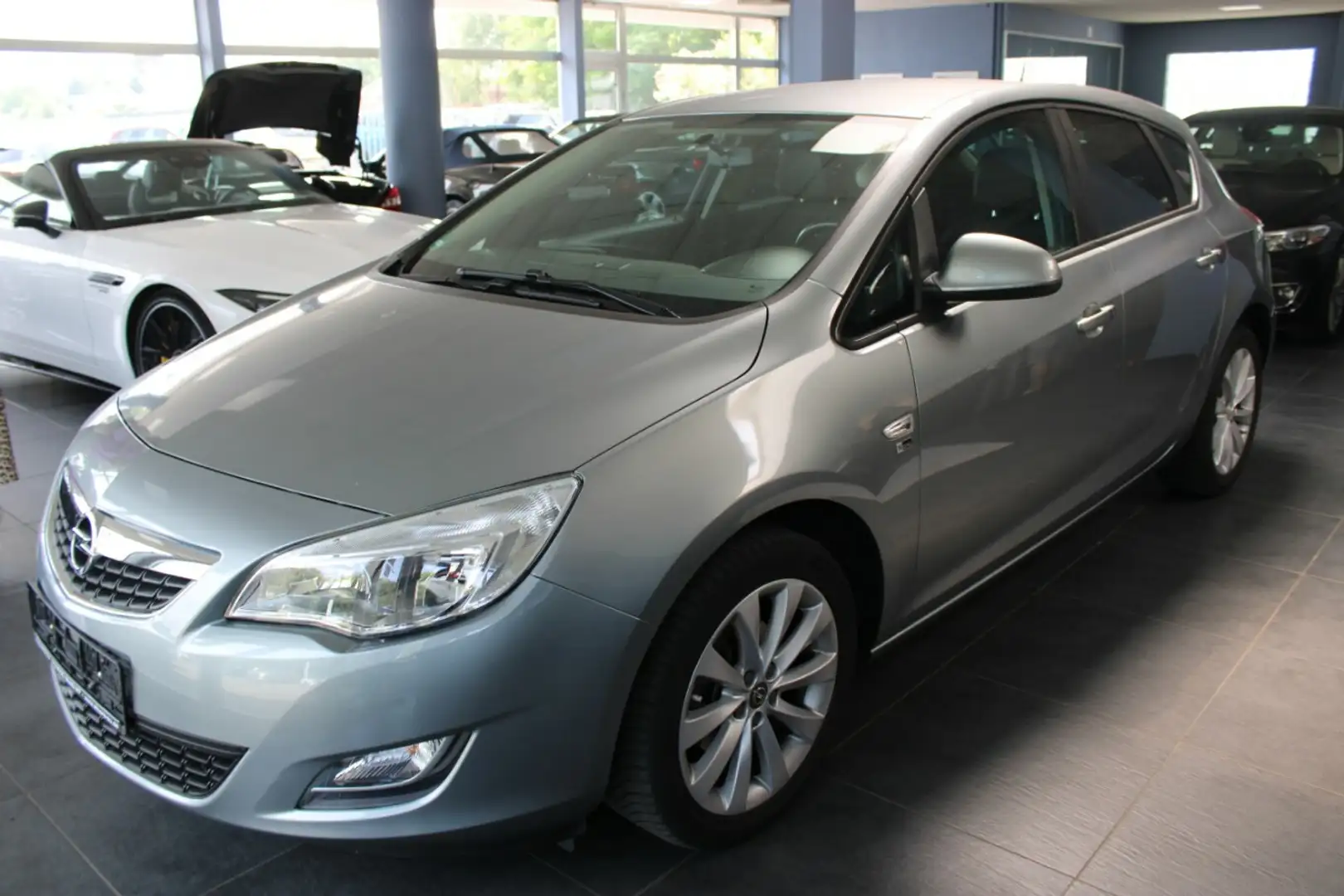 Opel Astra 1.4 Turbo 150 Jahre Opel Silber - 2