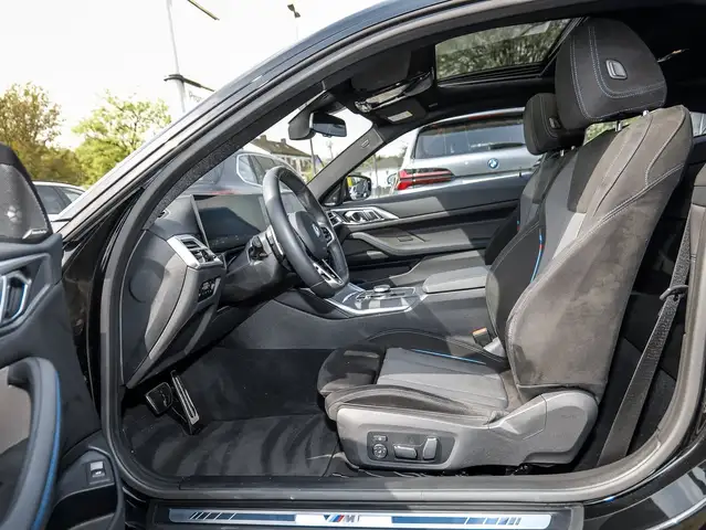 BMW 4 Series view 5