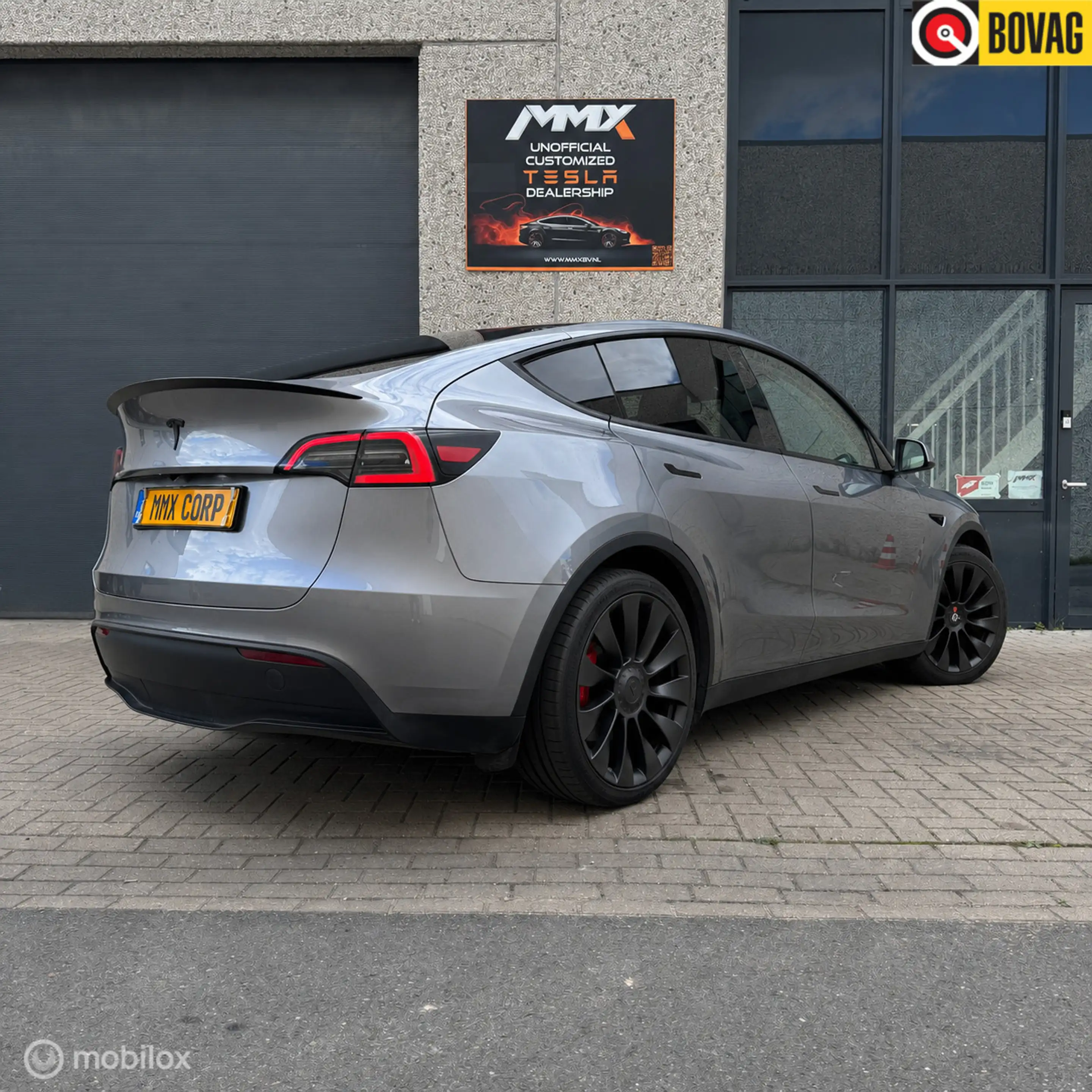 Tesla Model Y Performance + MMX PACK + IAP + 21"