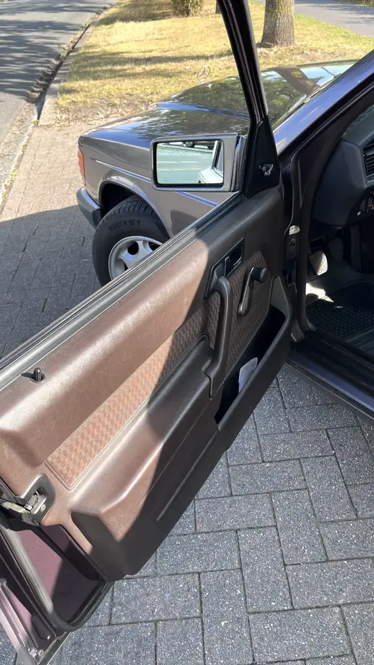 Mercedes-Benz 190 W201 2.0, foto 10