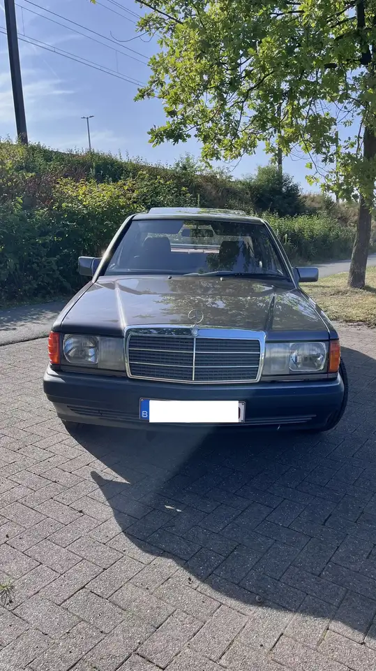 Mercedes-Benz 190 W201 2.0, foto 2