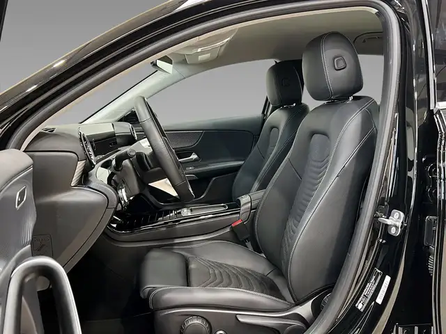 Mercedes-Benz A-Class view 9