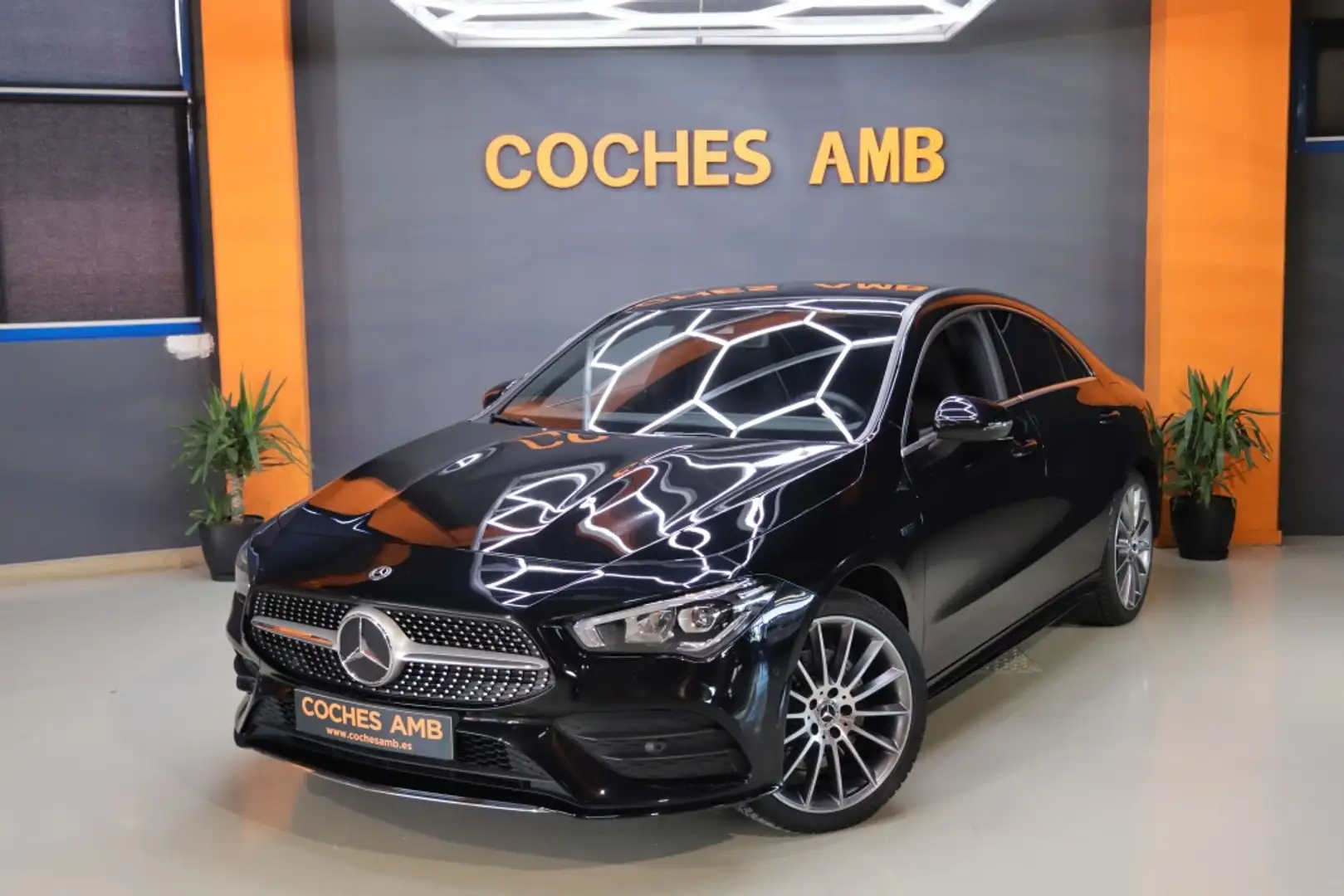Mercedes-Benz CLA 250 250e 8G-DCT Чёрный - 1