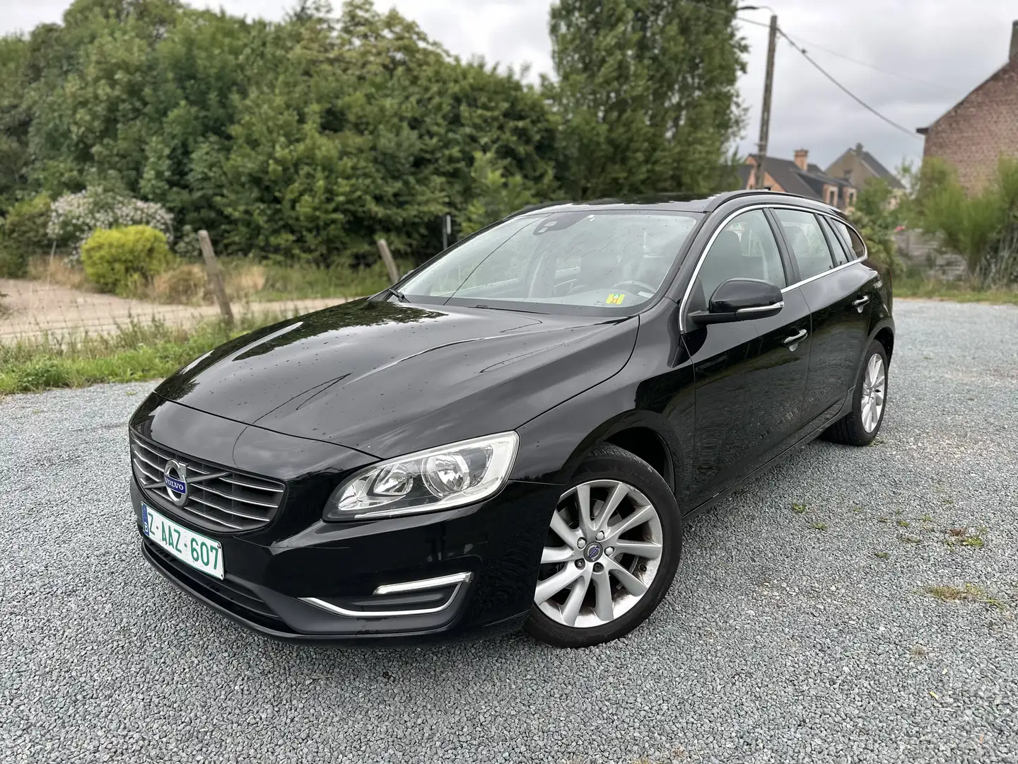 Volvo V60 D2* Prête à immatriculer * - 1