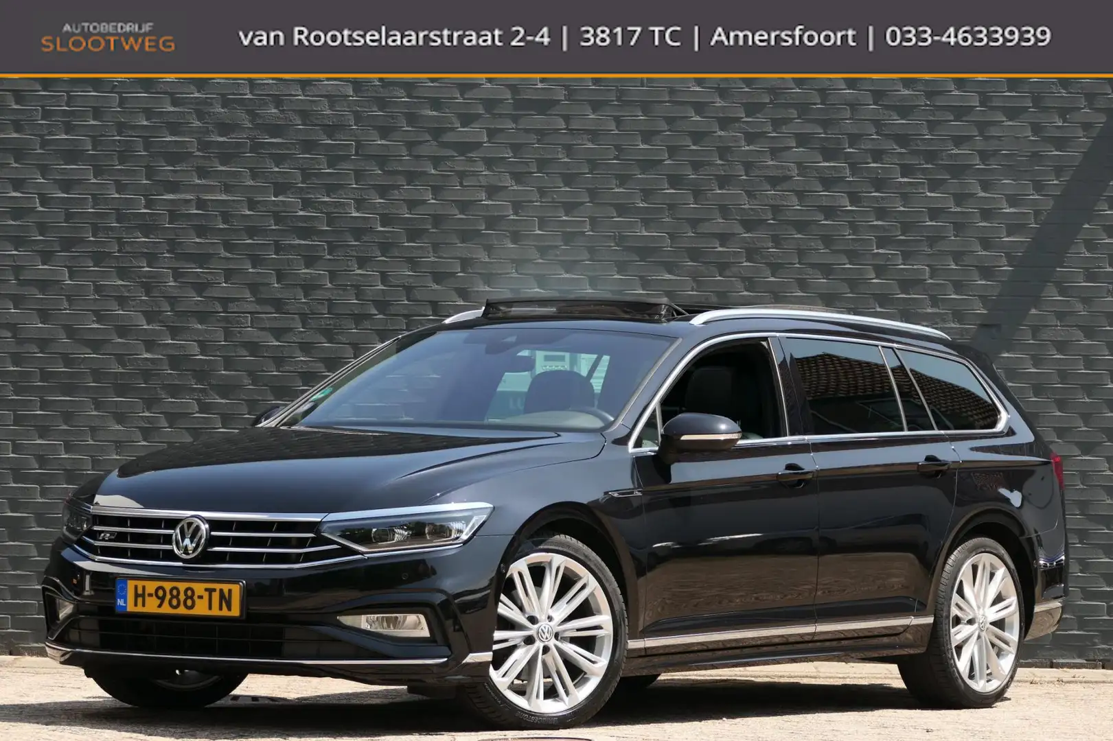 Volkswagen Passat Variant 1.5 TSI Elegance Business R-Line Leer | Panoramada Schwarz - 1