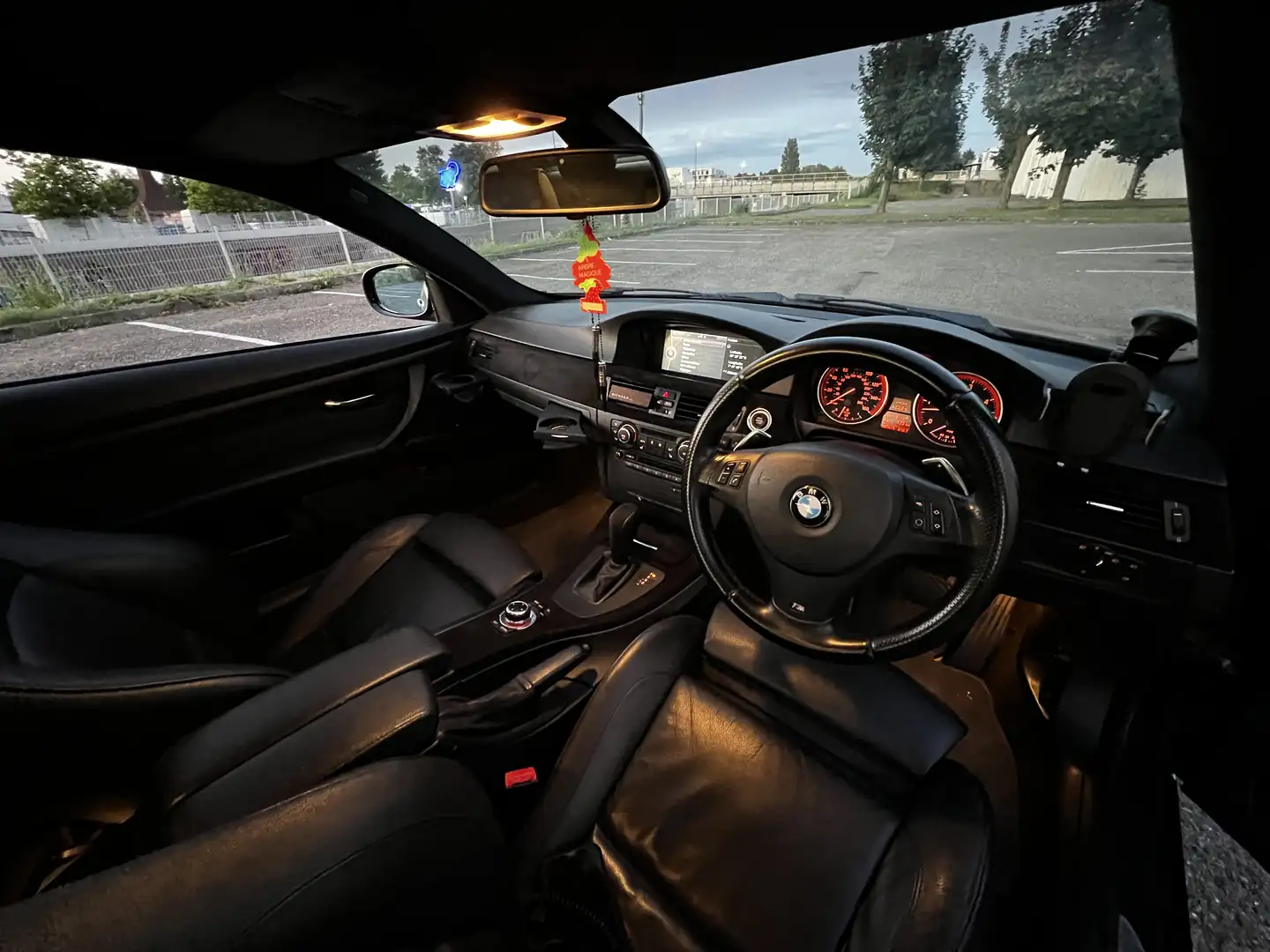 BMW 330 BMW 330d LCI E92 RHD - PAPIER FRANCAIS 🇫🇷 - 2